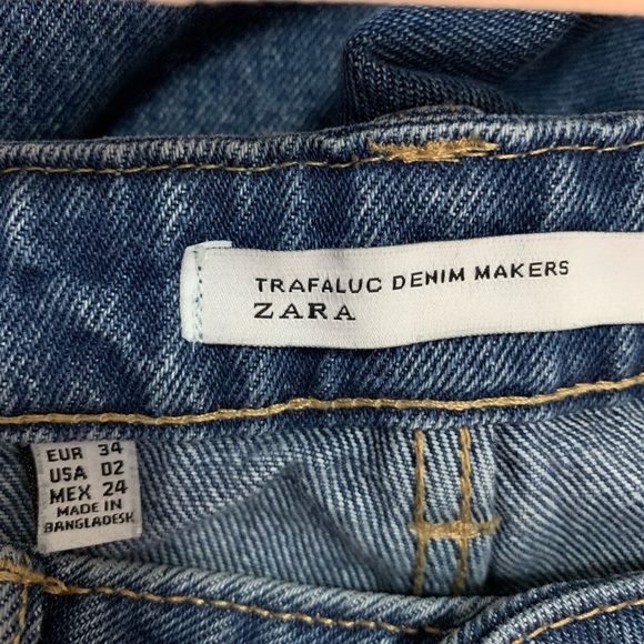 Zara High Waisted Mom Jeans - Picture 7 of 7